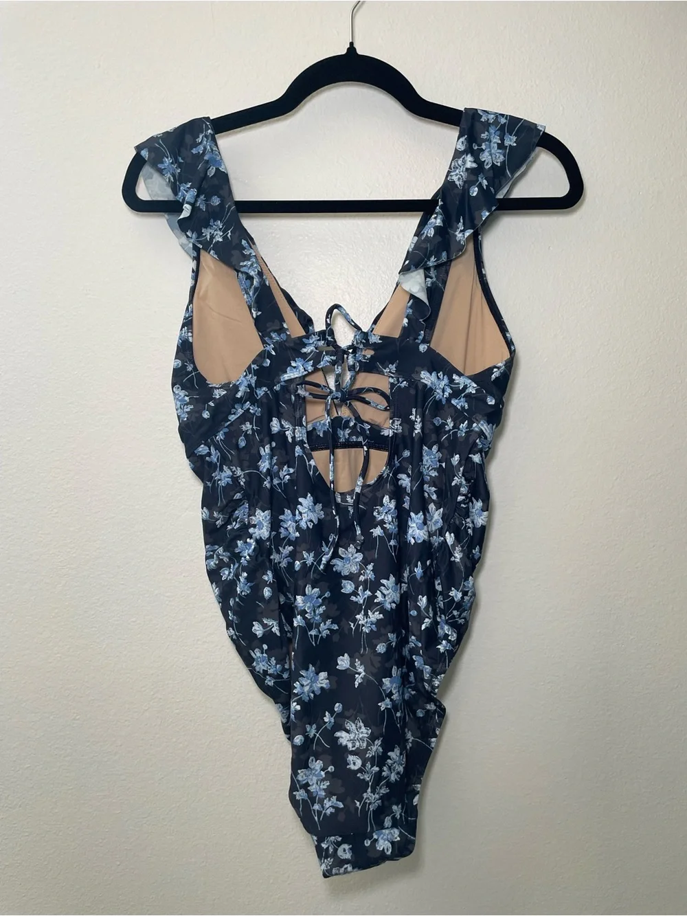NWT A Pea in the Pod Maternity Floral One Piece Swimsuit Blue Ruffle Tie Back M